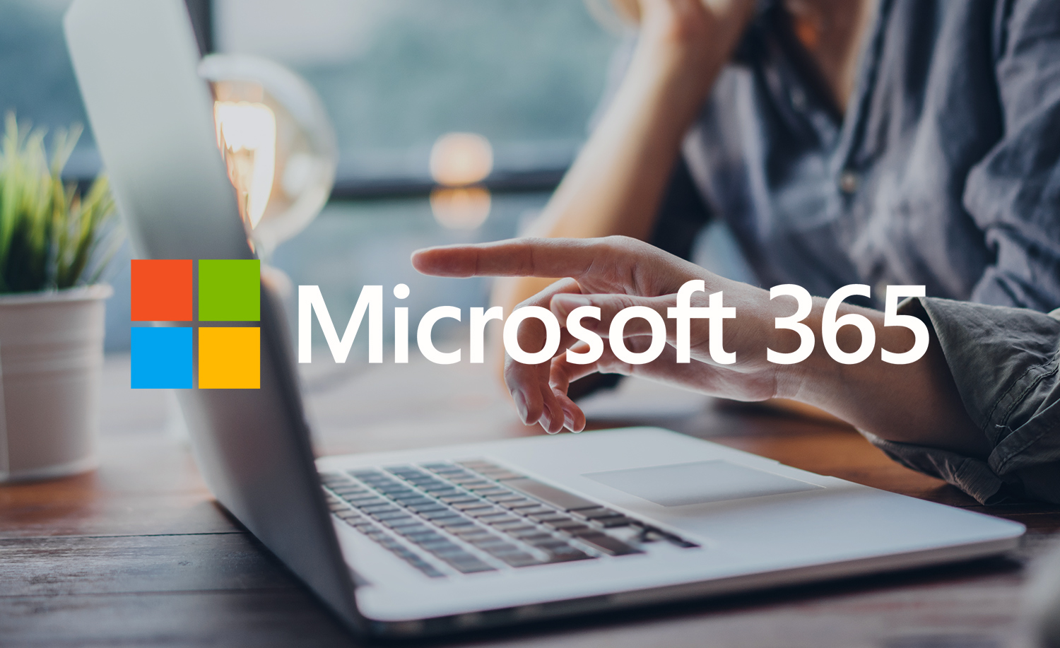 Microsoft 365 -ympäristön suojaamisen tietoturvakoulutuksessa perehdytään pilvipalveluiden turvalliseen käyttöön, tietosuojaan ja kyberuhkien torjuntaan.